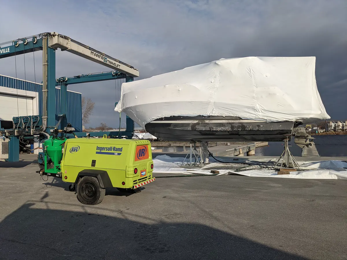 Onsite dustless blasting at a marina